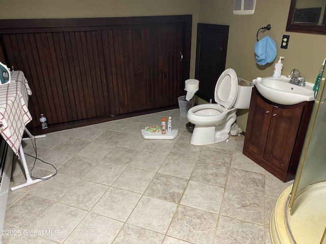 470 Middle Grove Rd, Greenfield, NY 12850 - full bath featuring toilet, vanity, visible vents, and a stall shower