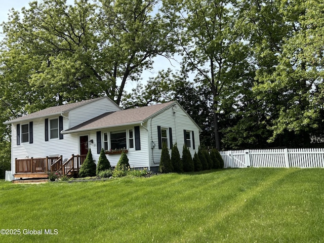 21 St Charles Pl, Saratoga Springs, NY 12866 - tri-level home featuring a shingled roof