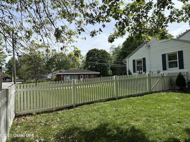 21 St Charles Pl, Saratoga Springs, NY 12866 - view of yard