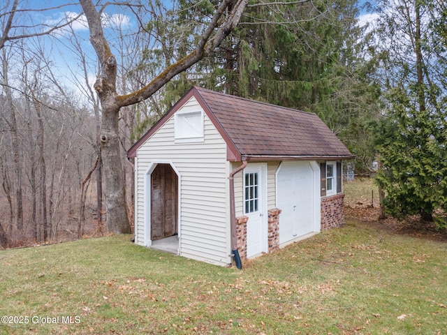 63 Pawling Ave, Mechanicville, NY 12118 - view of outbuilding with an outdoor structure