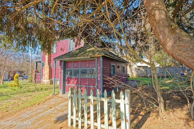 18 1st Ave, Mayfield, NY 12117 - view of outbuilding with fence