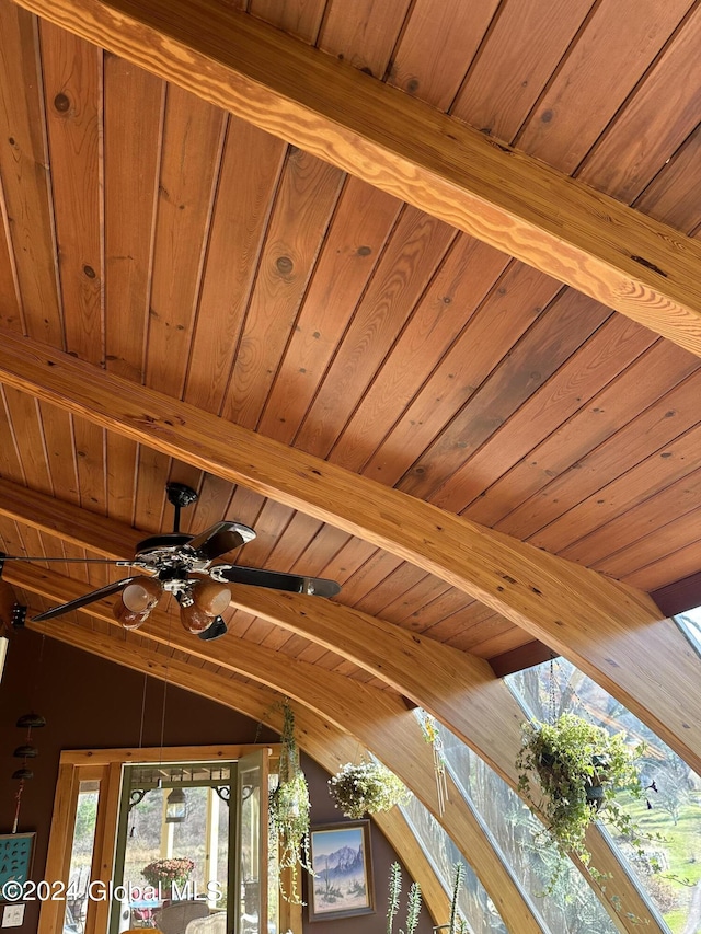 71 S Rd, Hampton, NY 12887 - detailed view of ceiling fan