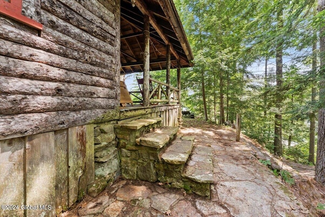 view of home's exterior