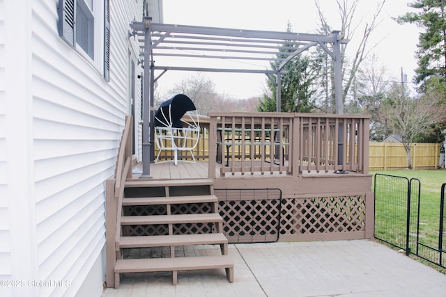 28 Puritan Dr, Rotterdam, NY 12306 - wooden terrace featuring fence and a pergola