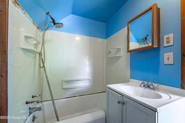 full bath with shower / bath combination and vanity