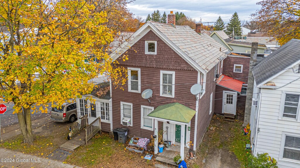 10 Lock St, Fort Edward, NY 12828 - view of front of home featuring a chimney