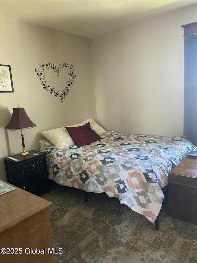 bedroom featuring carpet floors