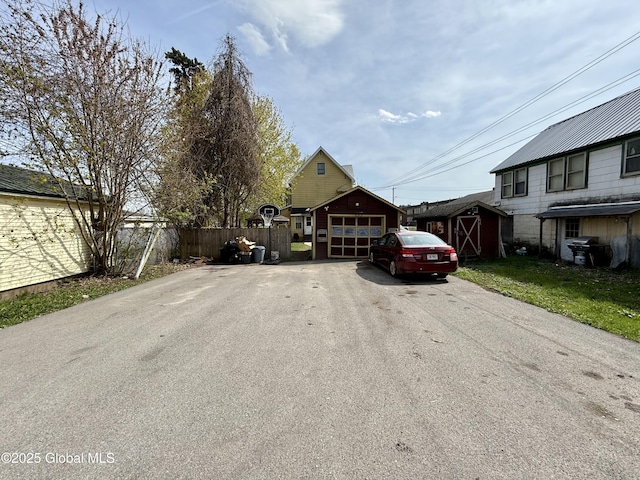29 Park St, Fonda, NY 12068 - view of street featuring aphalt driveway