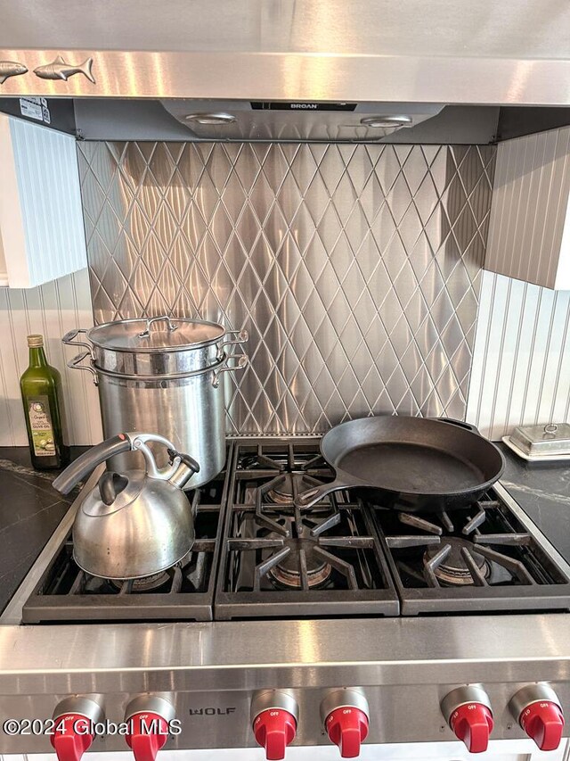 5A6 Sagamore Rd, Bolton, NY 12814 - details featuring backsplash and stainless steel gas range