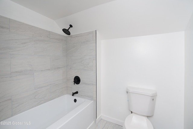 1538 Nott St, Schenectady, NY 12308 - bathroom with toilet, baseboards, and shower / tub combination