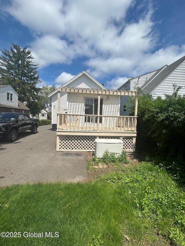 1538 Nott St, Schenectady, NY 12308 - view of front of property with a wooden deck and a pergola