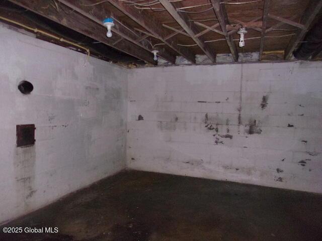 view of unfinished below grade area