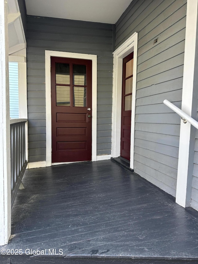 18 Ingersoll Ave, Schenectady, NY 12305 - doorway to property featuring covered porch