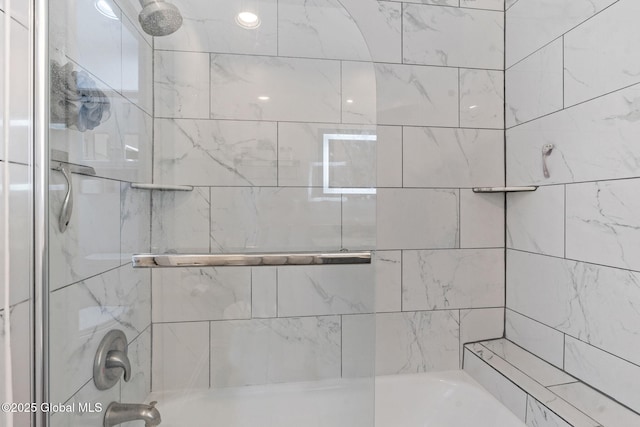 bathroom with shower / washtub combination