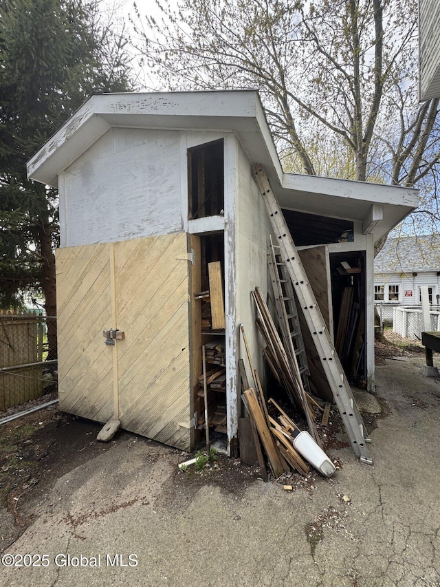 6 Spring St, Johnstown, NY 12095 - view of outdoor structure with fence