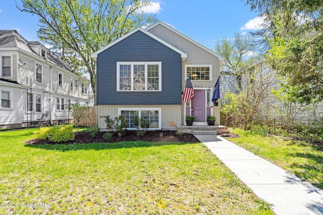 view of front of home with a front yard