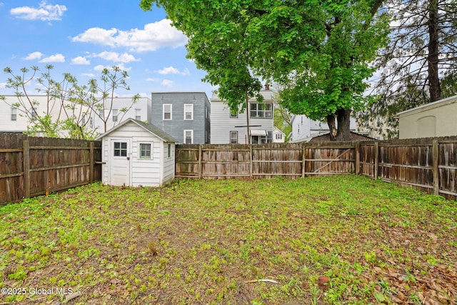 18 Bertha St, Albany, NY 12209 - view of yard featuring a storage shed, an outdoor structure, and a fenced backyard