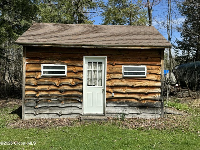 113 Forest Ave, Caroga, NY 12032 - view of outbuilding featuring an outdoor structure