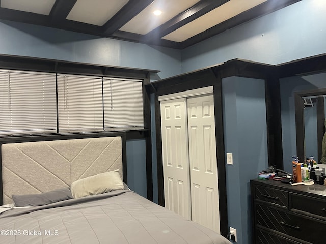 bedroom featuring a closet