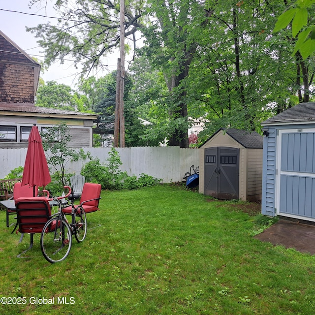 23 Orville St, Glens Falls, NY 12801 - view of yard
