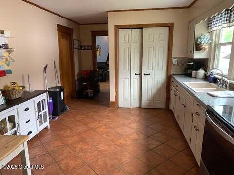 52 Phillips Ave, Canajoharie, NY 13317 - photo 15