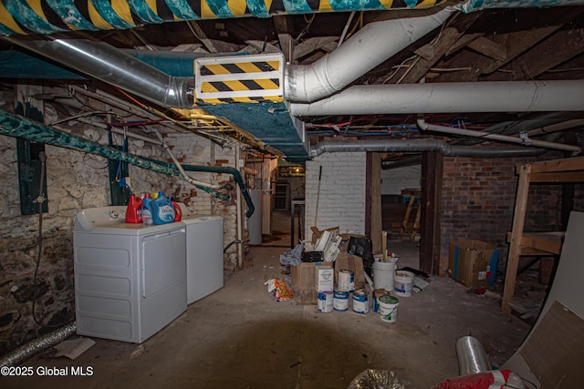 27 Kingsboro Ave, Gloversville, NY 12078 - unfinished basement featuring washer and dryer