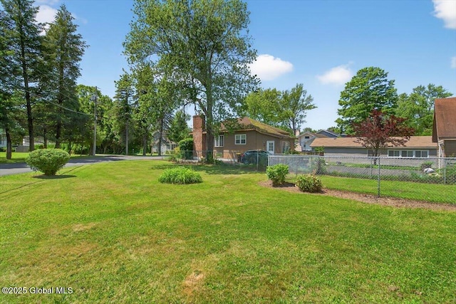 5 Hillview Ave, East Greenbush, NY 12144 - view of yard
