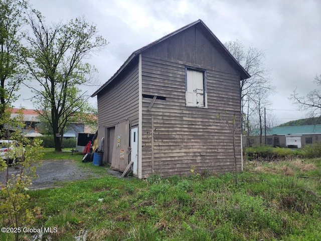 view of home's exterior