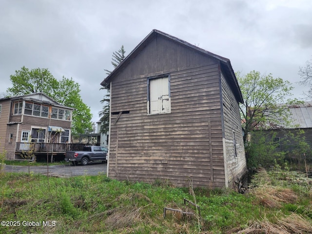 view of home's exterior