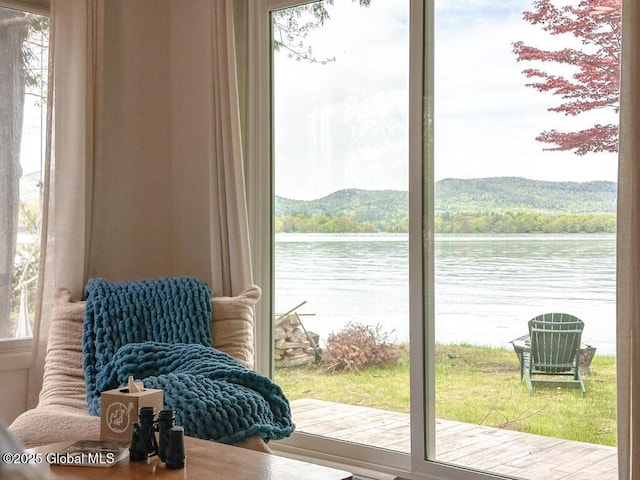 233 Cleverdale Rd, Queensbury, NY 12804 - living area with a water view