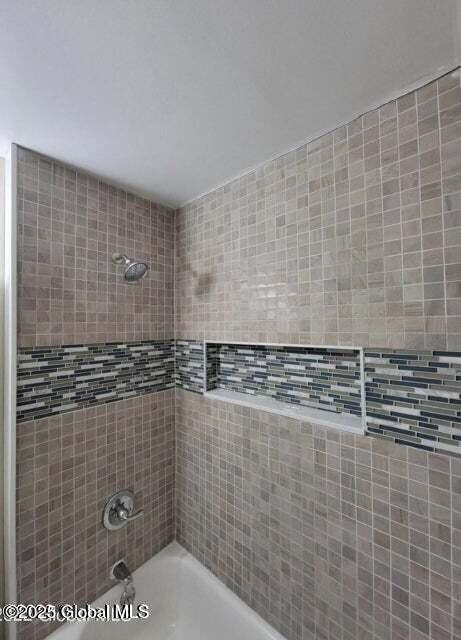 18 N Allen St, Albany, NY 12203 - photo 7