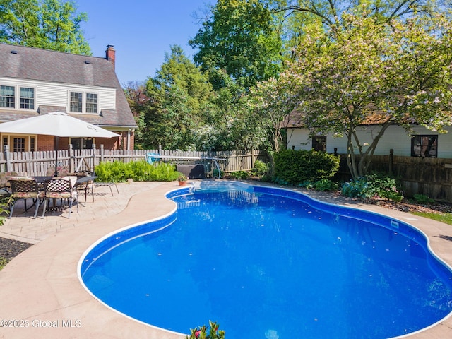 1435 Lowell Rd, Schenectady, NY 12308 - view of pool featuring a patio area and a fenced backyard