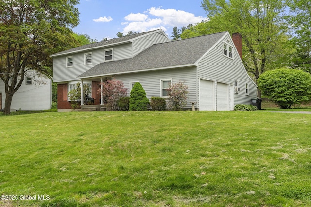 15 Oak Tree Ln, Colonie, NY 12309 - view of front of house with roof with shingles and a front yard