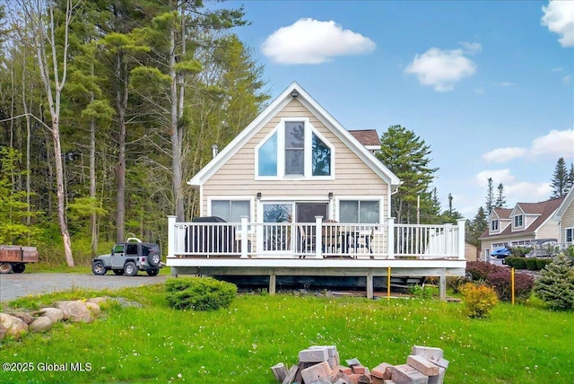 126 Lakeview Ln, Mayfield, NY 12117 - back of property with a deck