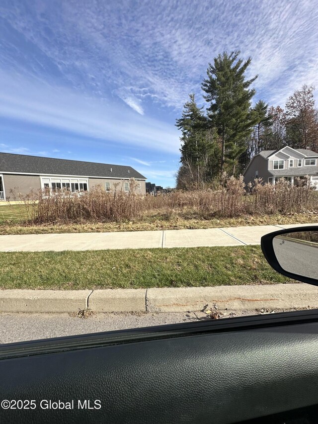 51 Vettura Ct, Malta, NY 12020 - photo 3