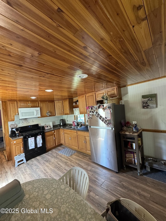 683 Birchwood Dr, Princetown, NY 12056