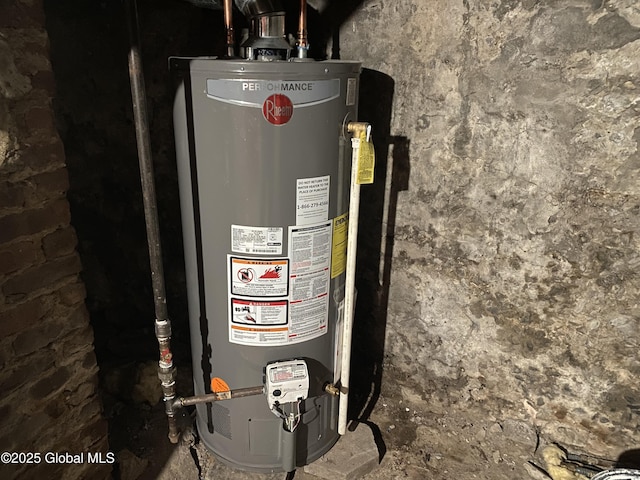 20 Henry St, Schenectady, NY 12304 - utility room featuring gas water heater