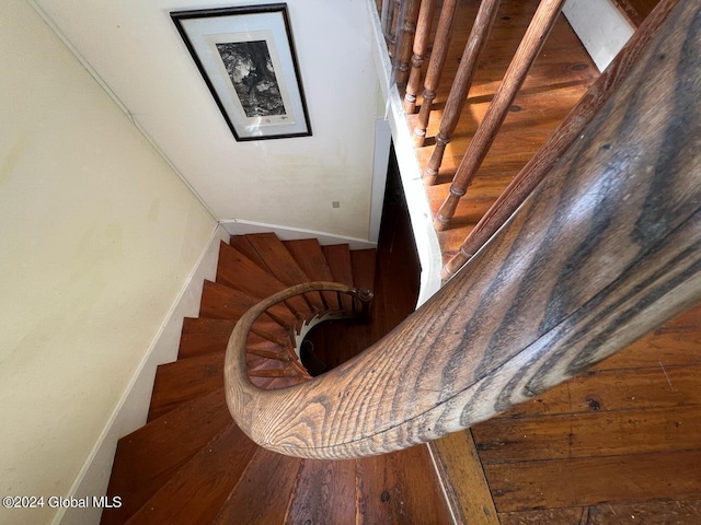 601/603 Baldwin Rd, Ticonderoga, NY 12883 - view of stairs