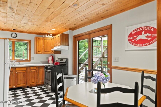 10 E Beachwood Rd, Day, NY 12835 - photo 11