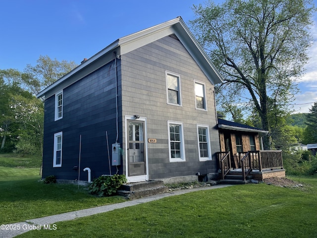 1054 Vly Smt, Cambridge, NY 12834 - rear view of property with a lawn