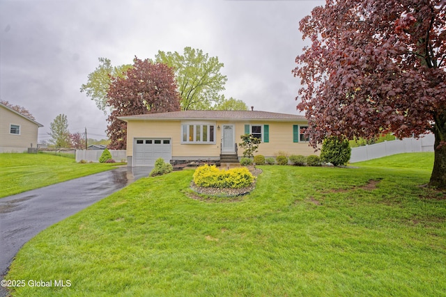 20 Lori Ln, Colonie, NY 12110 - single story home featuring a garage and driveway