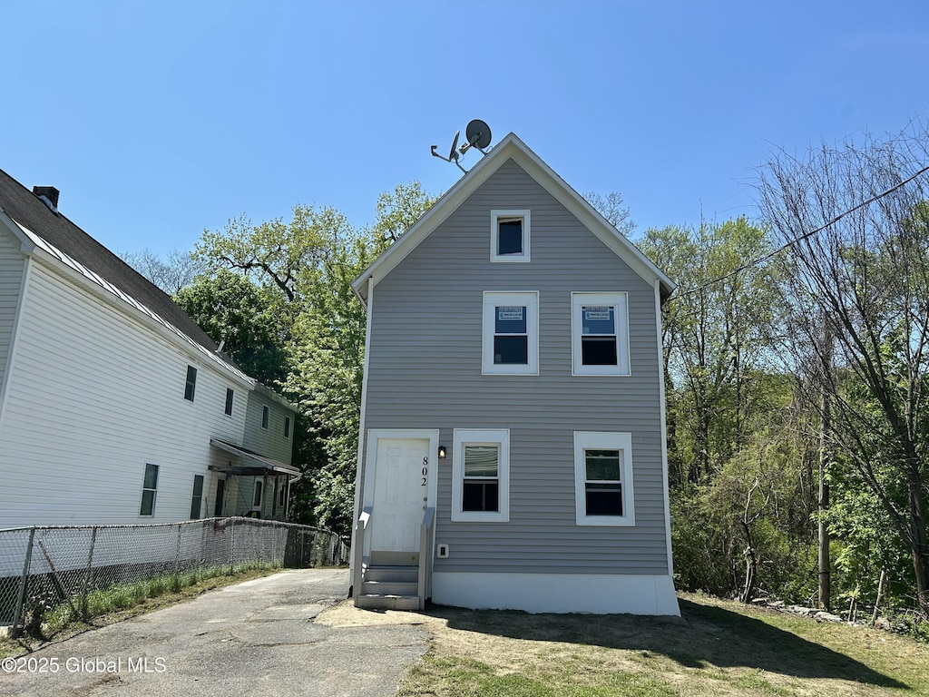 802 Davis Ter, Schenectady, NY 12303 - rear view of property with entry steps and fence