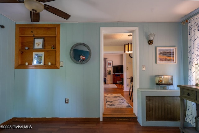8 Pineridge Pl, Bethlehem, NY 12054 - hall featuring wood finished floors and baseboards