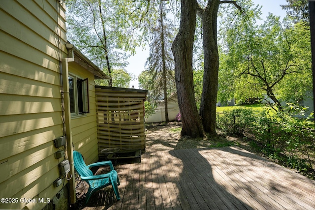 8 Pineridge Pl, Bethlehem, NY 12054 - wooden terrace featuring fence