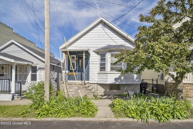 1506 5th Ave, Watervliet, NY 12189 - shotgun-style home with fence