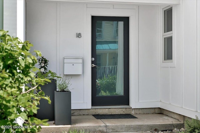 18 Granite St, Saratoga Springs, NY 12866 - view of property entrance