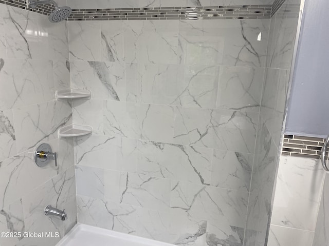 2112 Gray St, Rotterdam, NY 12306 - bathroom with a shower