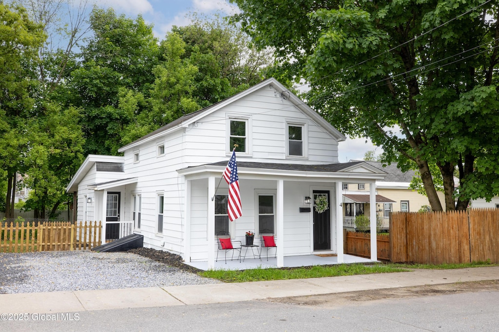 4 Lincoln Ave, Fort Edward, NY 12828 - view of front facade featuring covered porch and roof with shingles