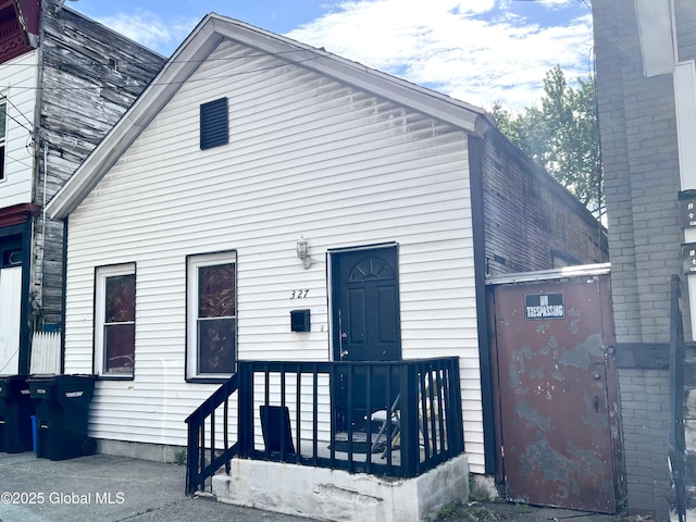327 9th St, Troy, NY 12180 - view of front of home