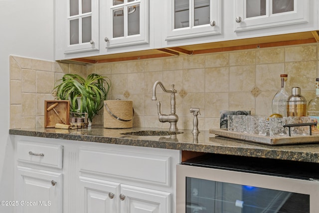 6004 Queen Mary Ct, Schenectady, NY 12303 - indoor bar with beverage cooler and backsplash